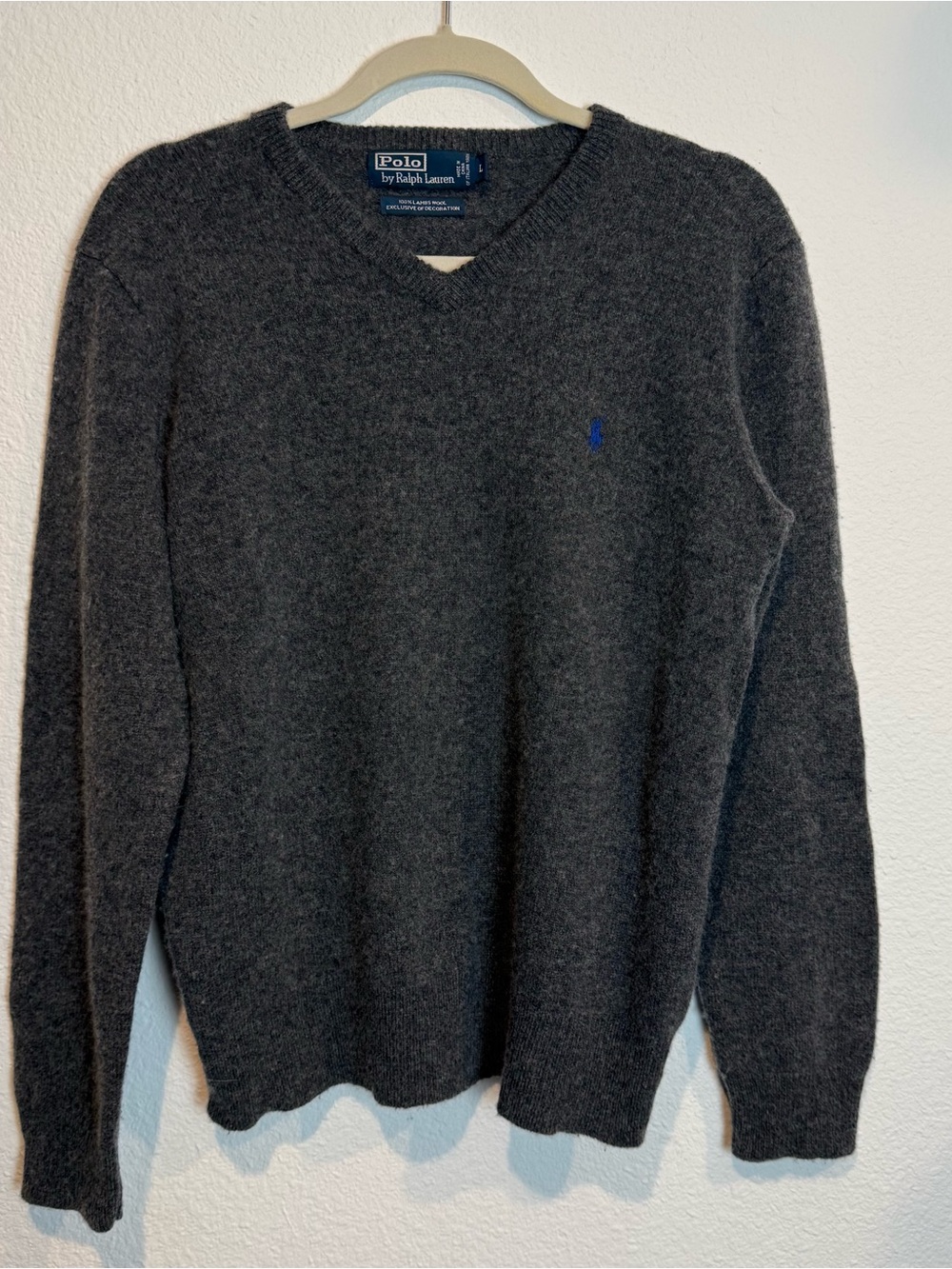 Polo Ralph Lauren Women’s Large V-Neck Sweater Gray Long Sleeve 100% Lambs Wool